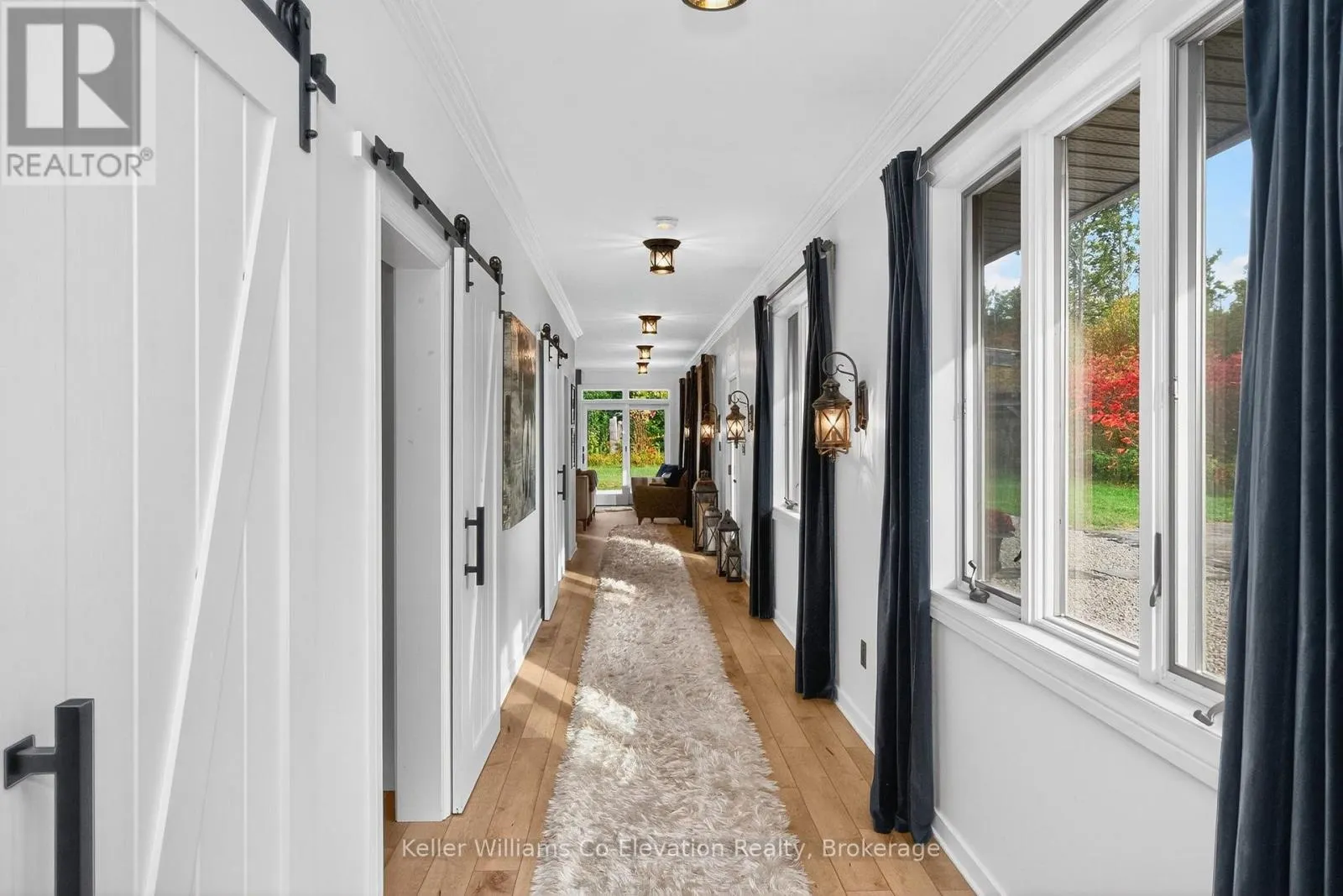 1076 BEAVER LANE