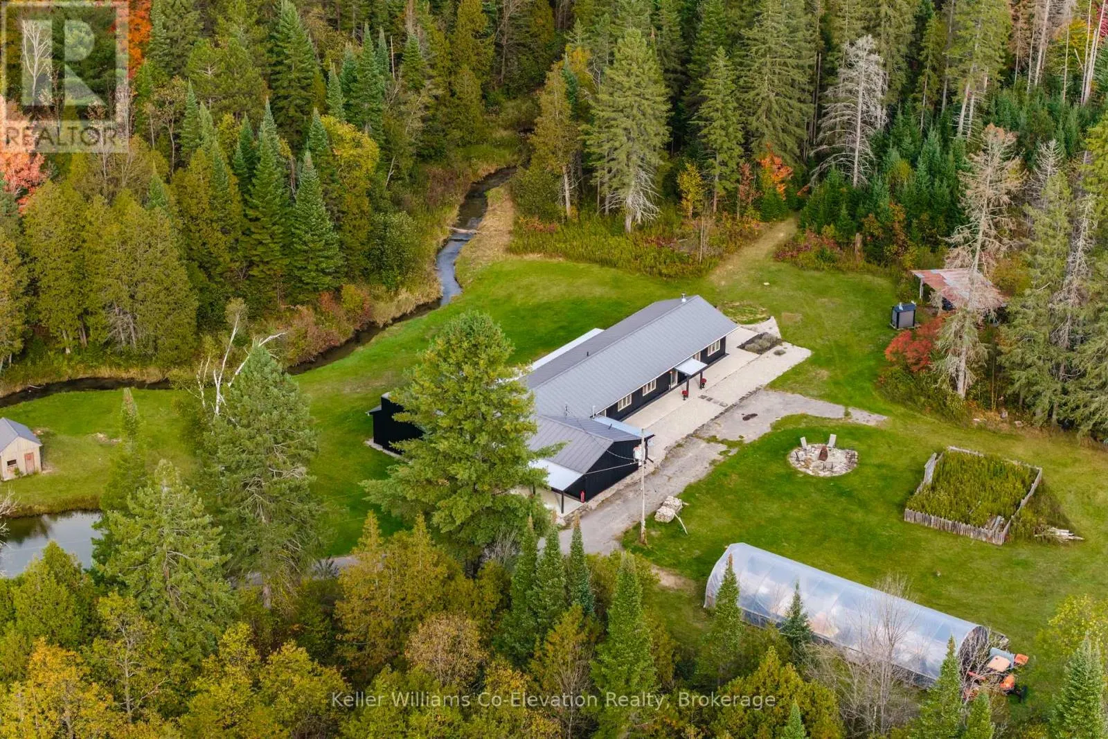 1076 BEAVER LANE