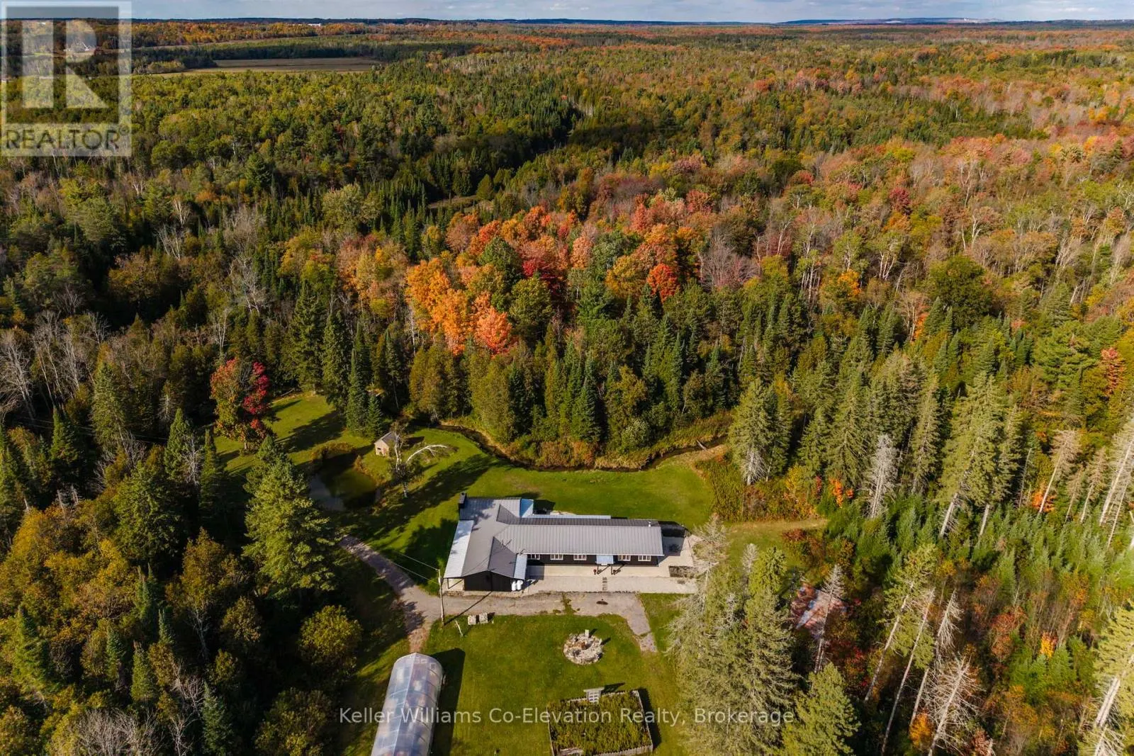 1076 BEAVER LANE