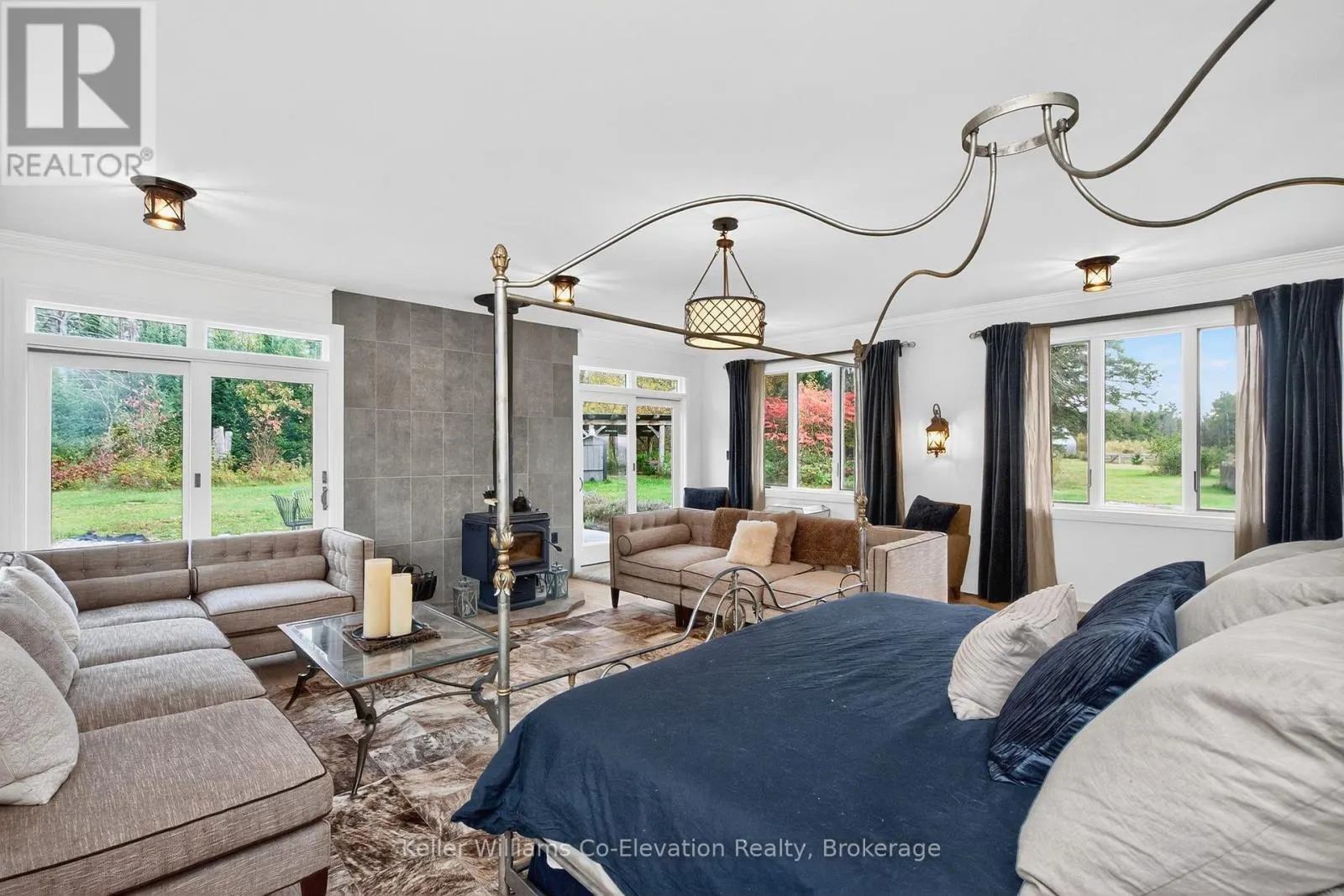 1076 BEAVER LANE