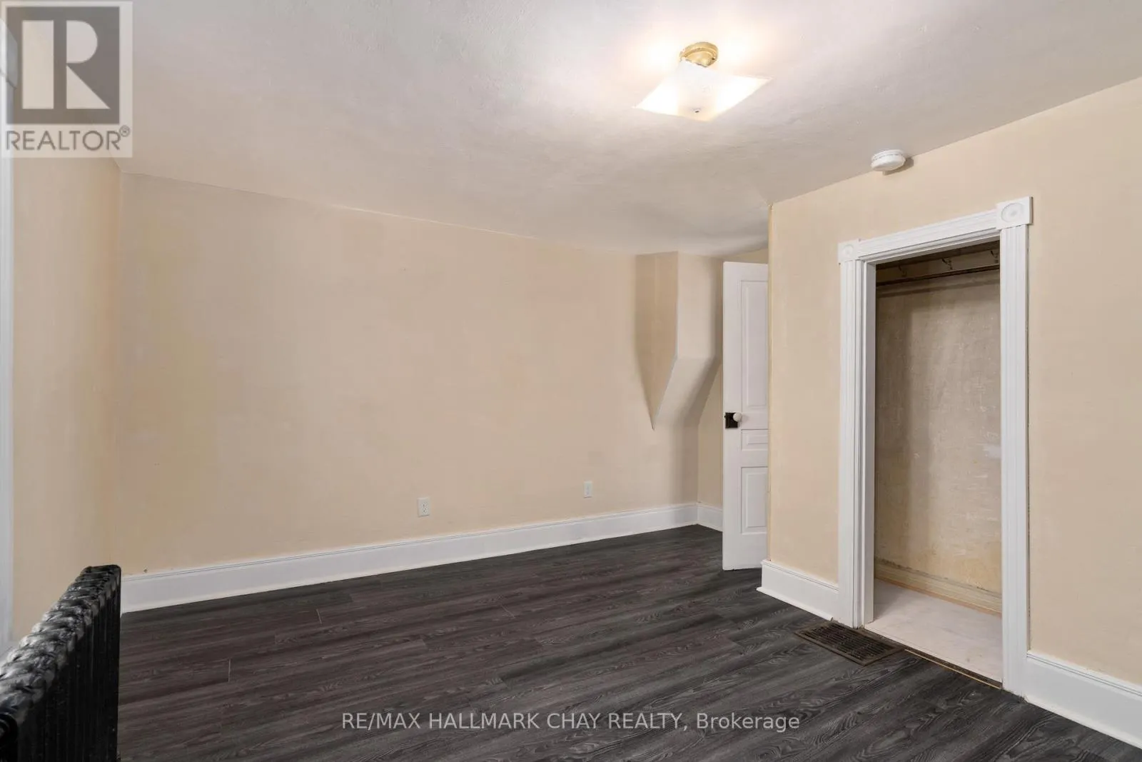 4514 PENETANGUISHENE ROAD
