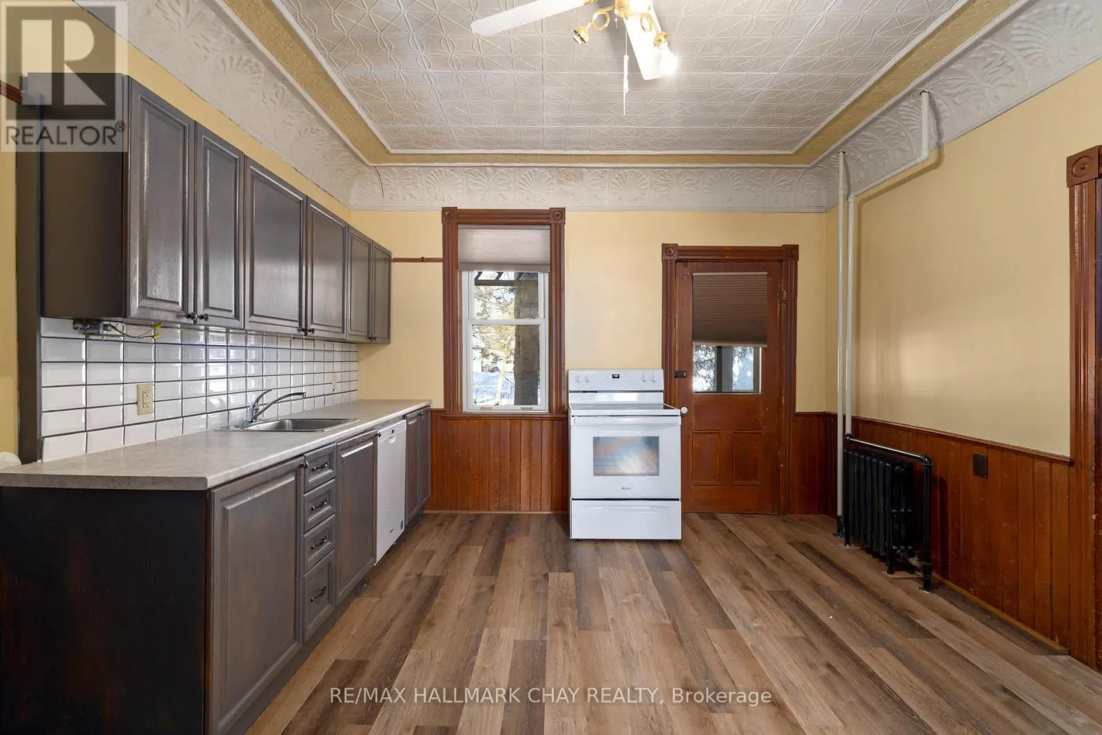 4514 PENETANGUISHENE ROAD
