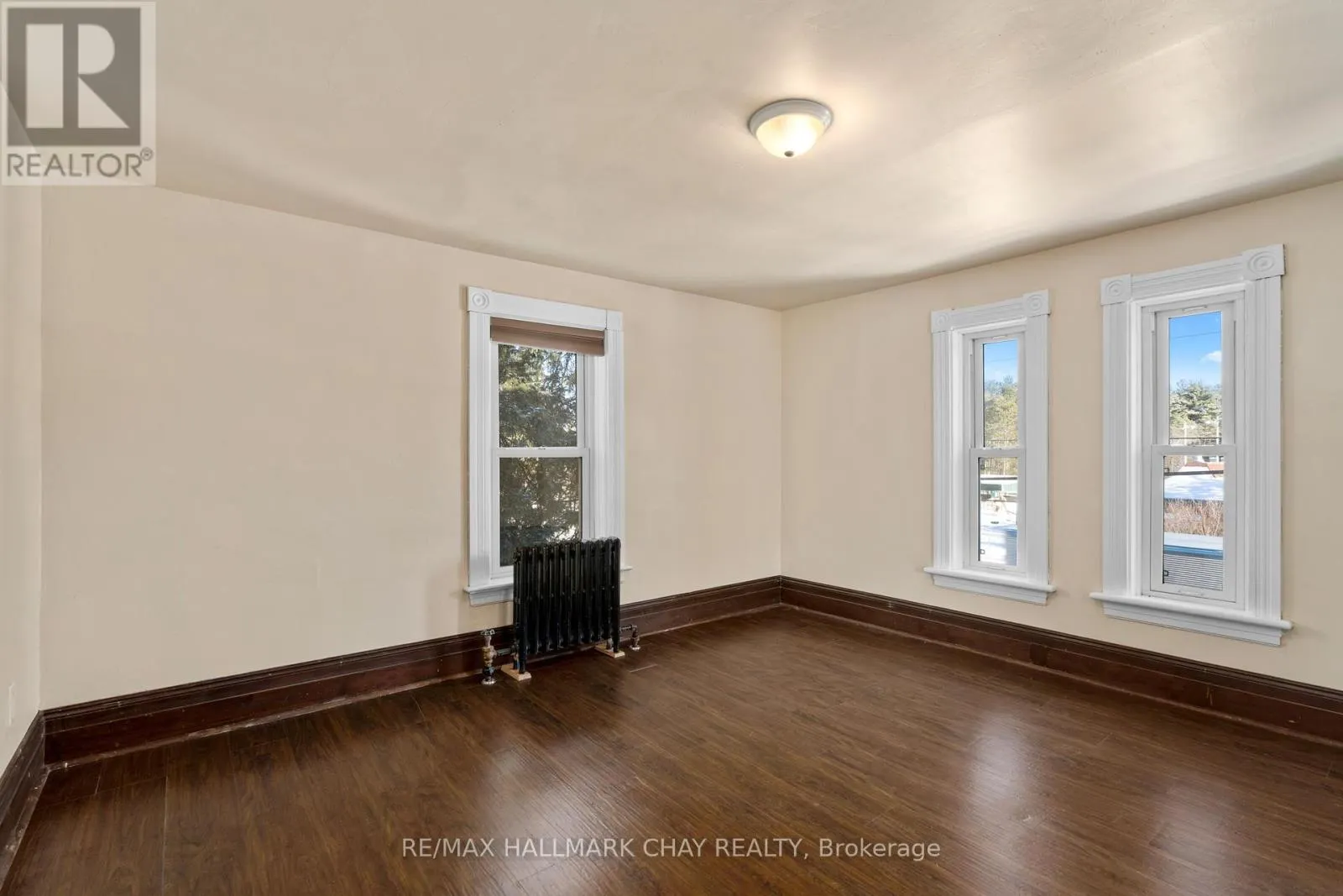 4514 PENETANGUISHENE ROAD