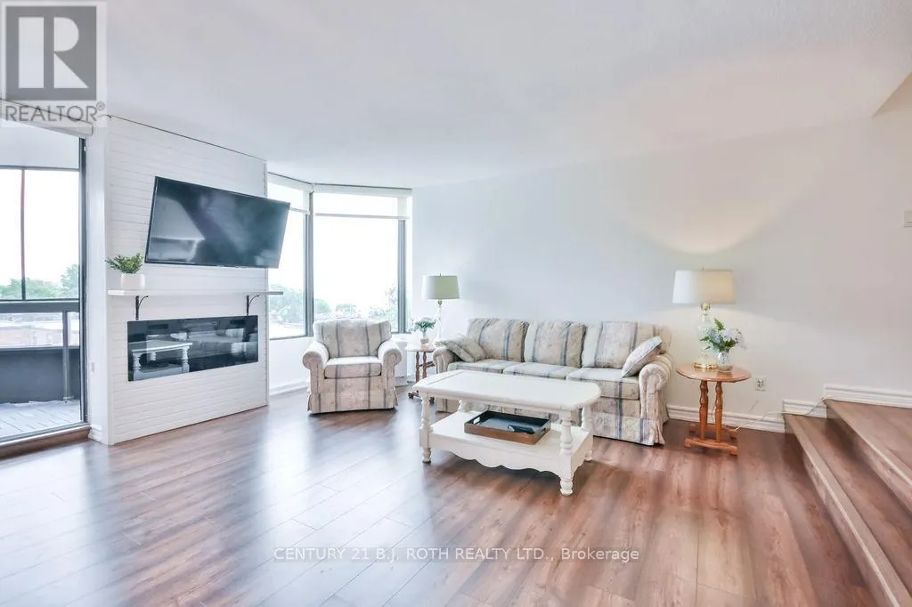 405 - 181 COLLIER STREET