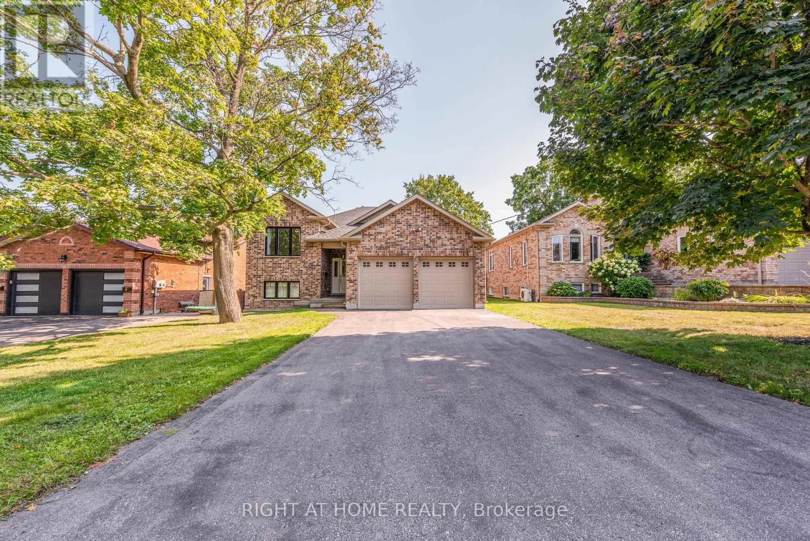 11 OTTAWAY AVENUE