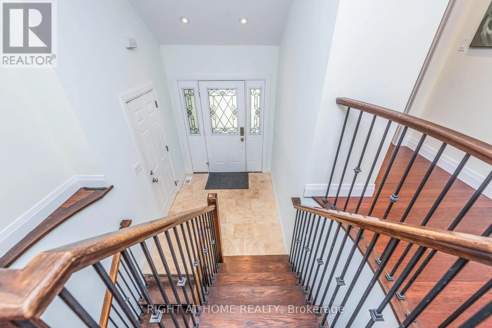 11 OTTAWAY AVENUE