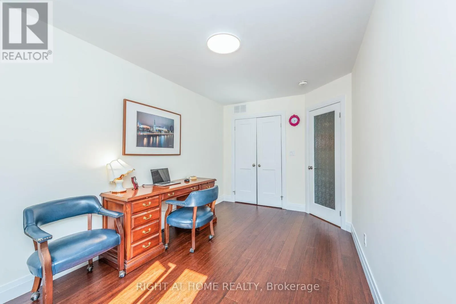 11 OTTAWAY AVENUE