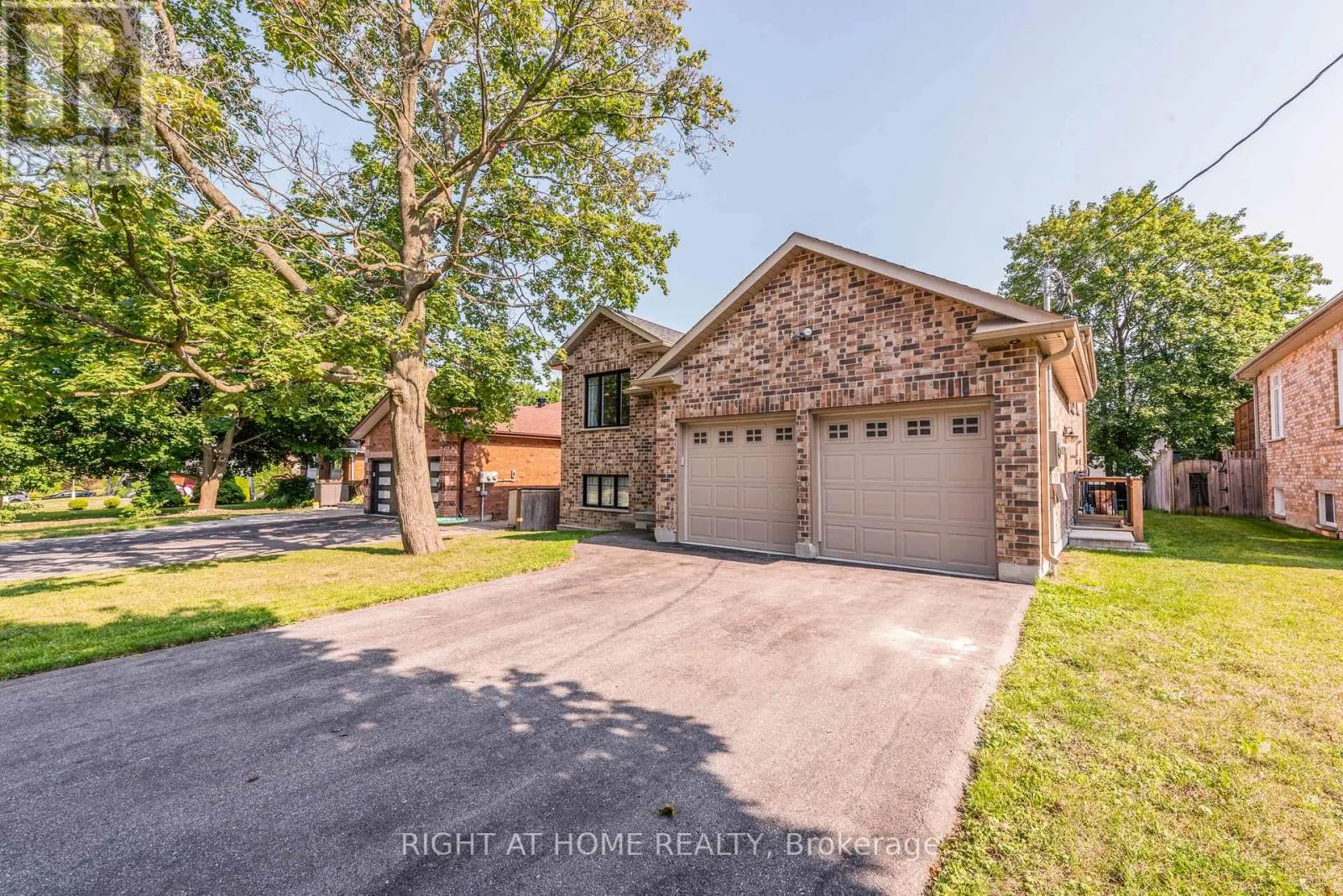 11 OTTAWAY AVENUE