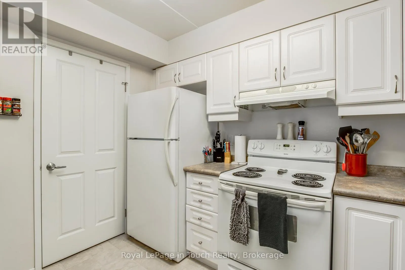 310 - 333 LAFONTAINE ROAD W, #310