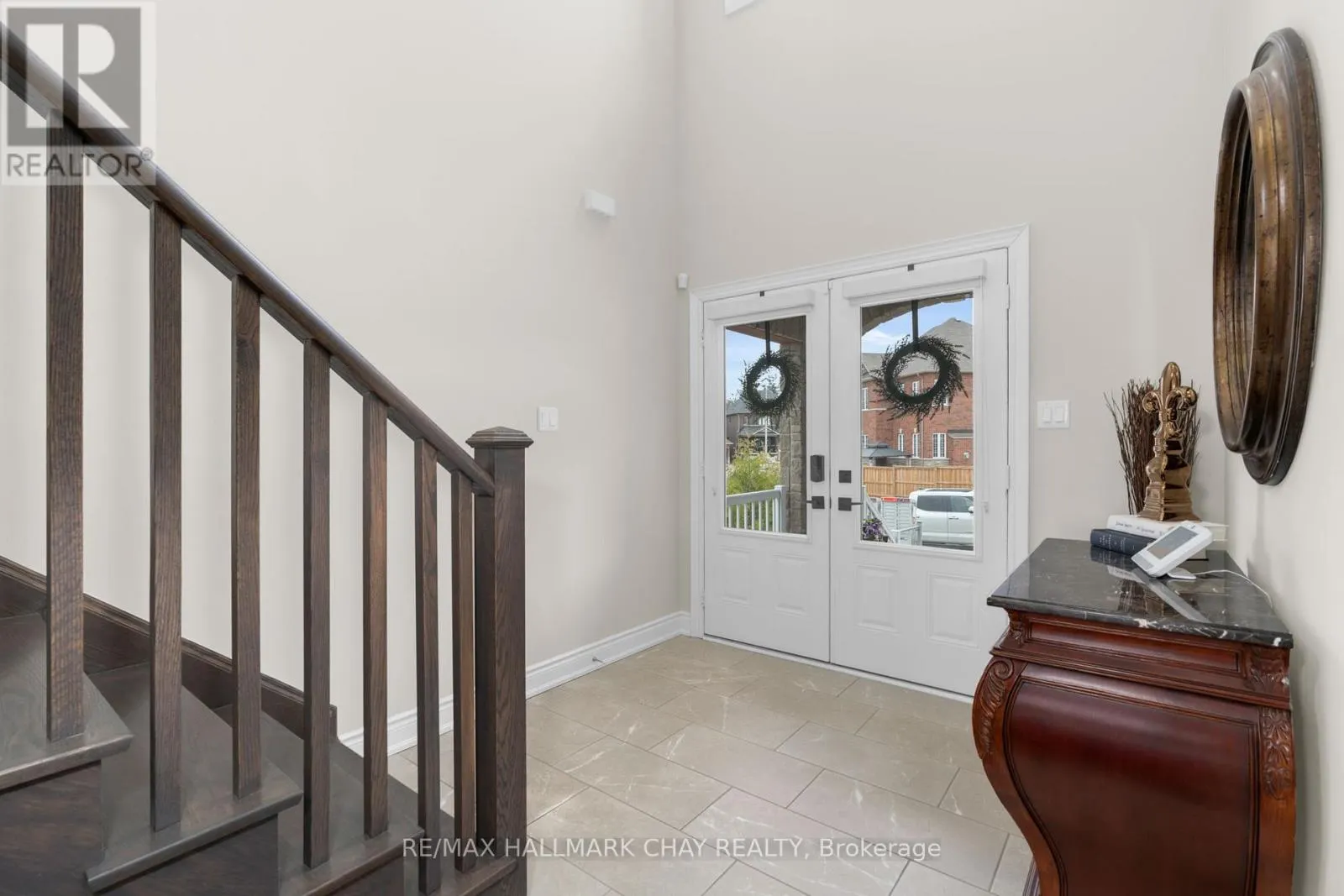 18 CYPRESS POINT STREET