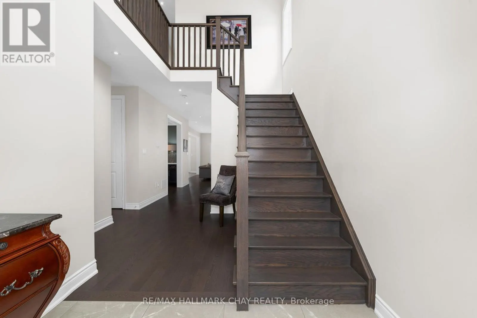 18 CYPRESS POINT STREET