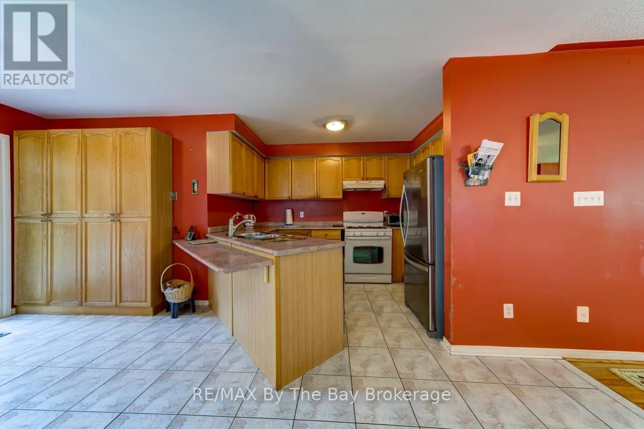 26 TIMBERLAND CRESCENT