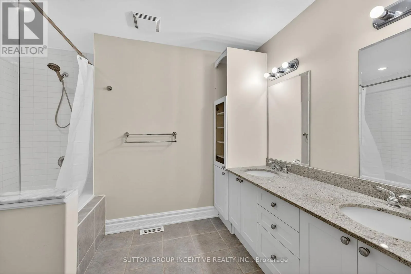 23 WHITE OAKS ROAD