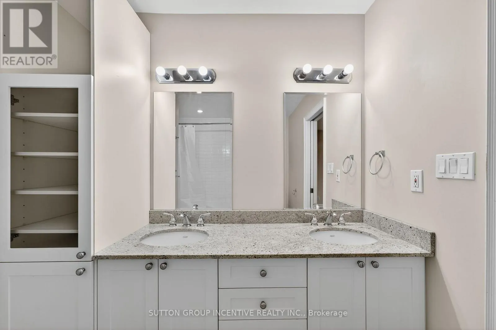 23 WHITE OAKS ROAD