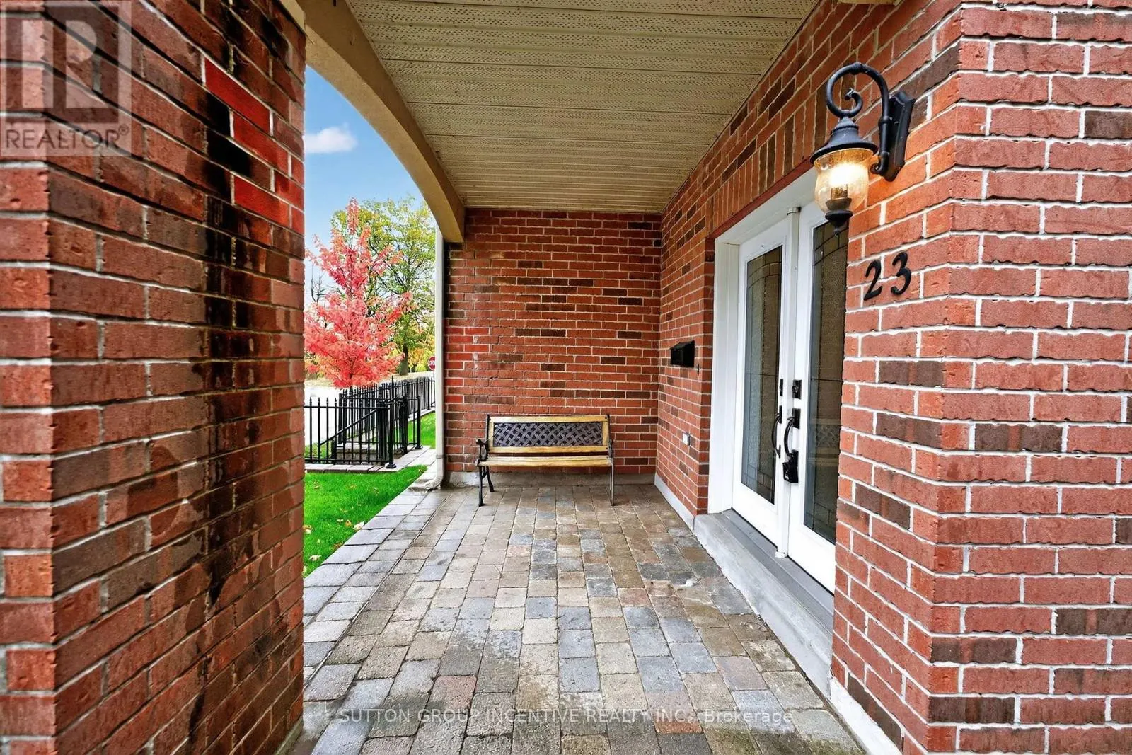 23 WHITE OAKS ROAD