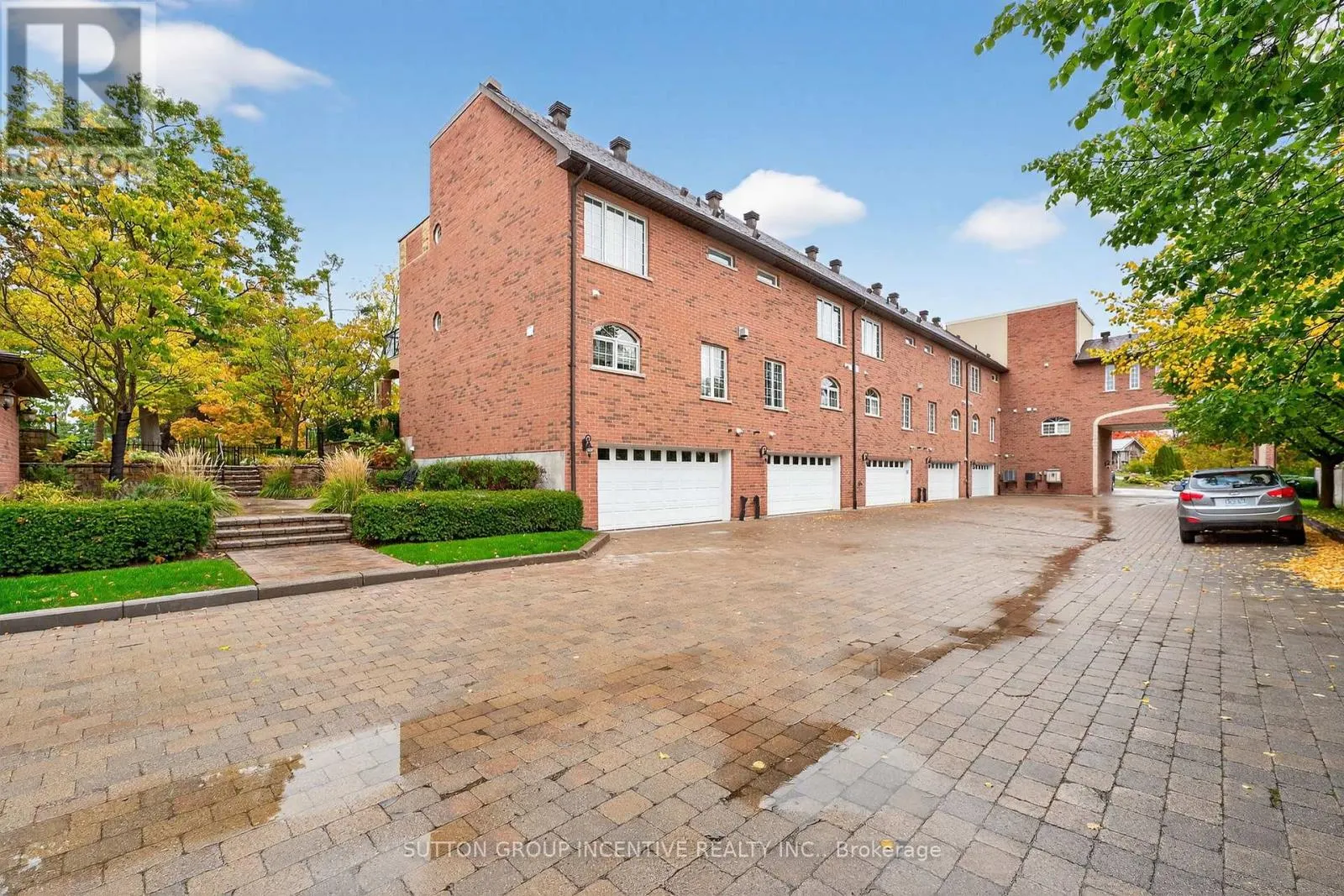 23 WHITE OAKS ROAD