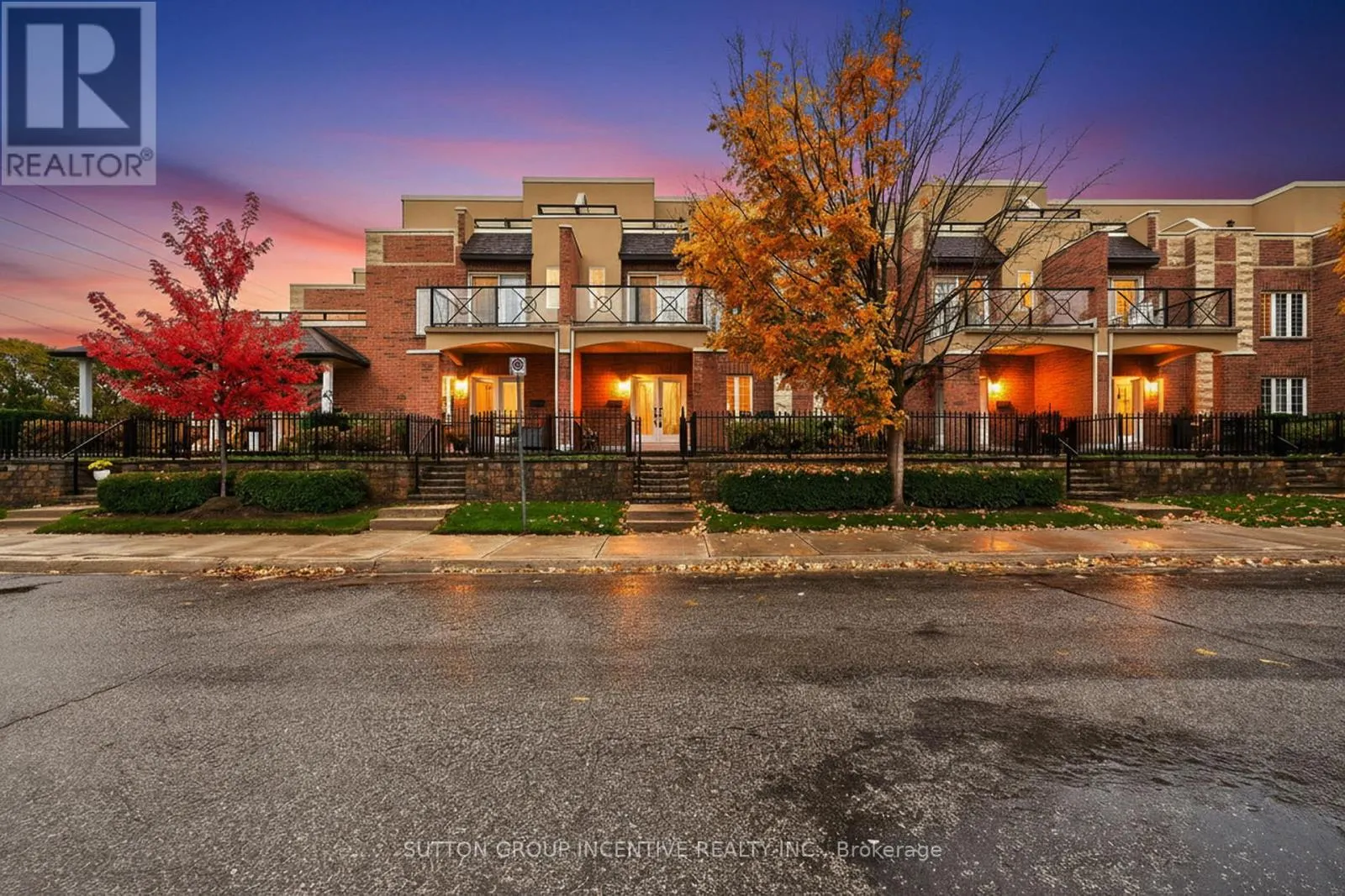 23 WHITE OAKS ROAD