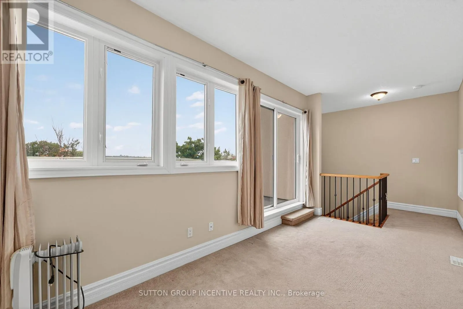 23 WHITE OAKS ROAD