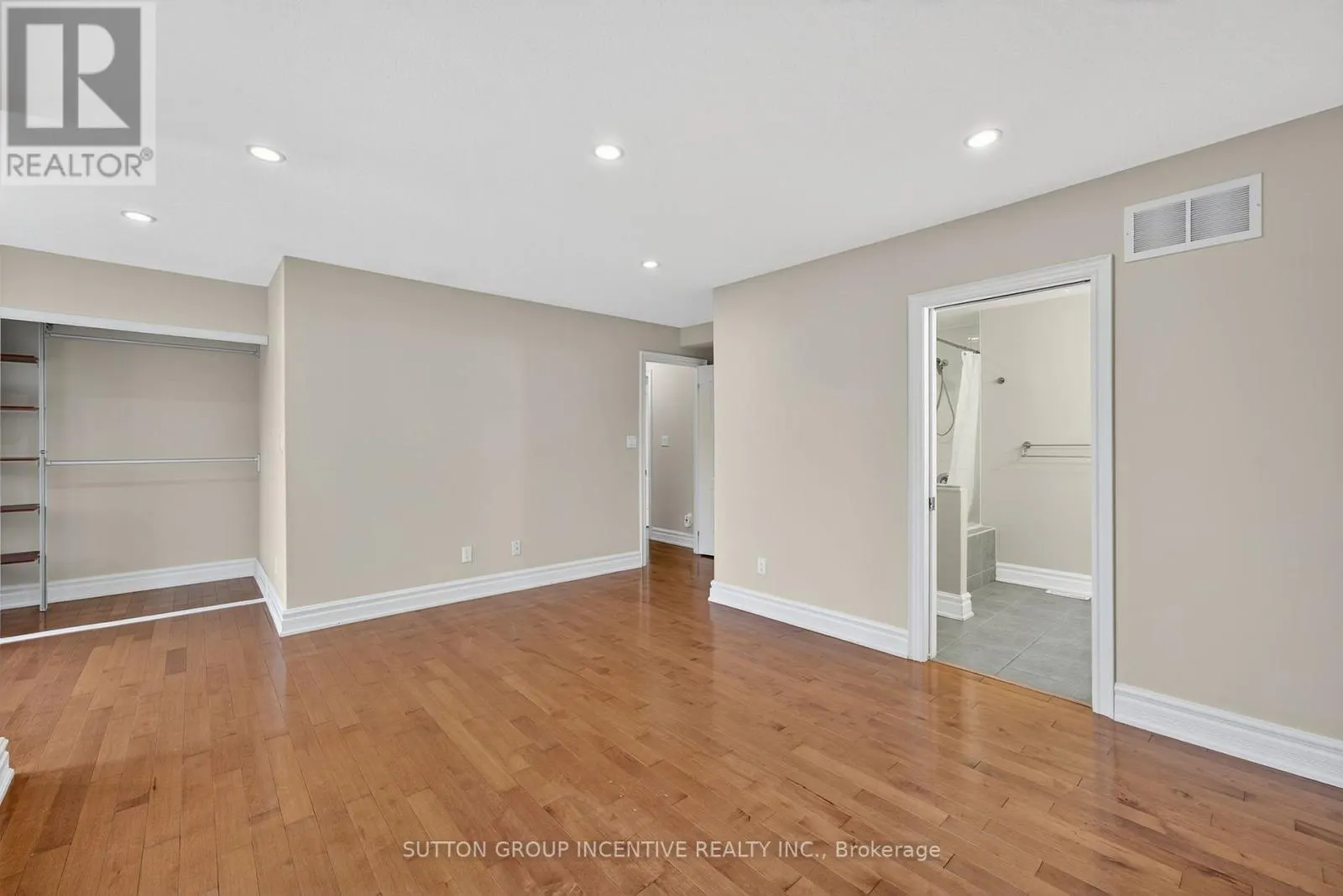 23 WHITE OAKS ROAD