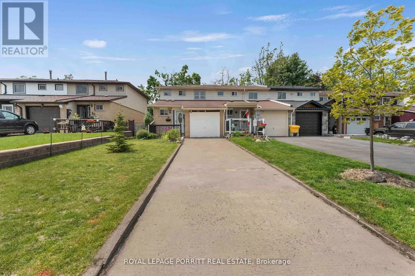 32 CHAUCER CRESCENT