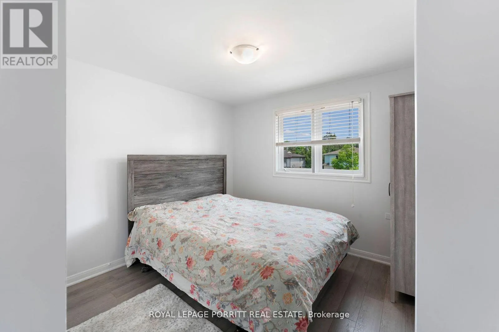 32 CHAUCER CRESCENT