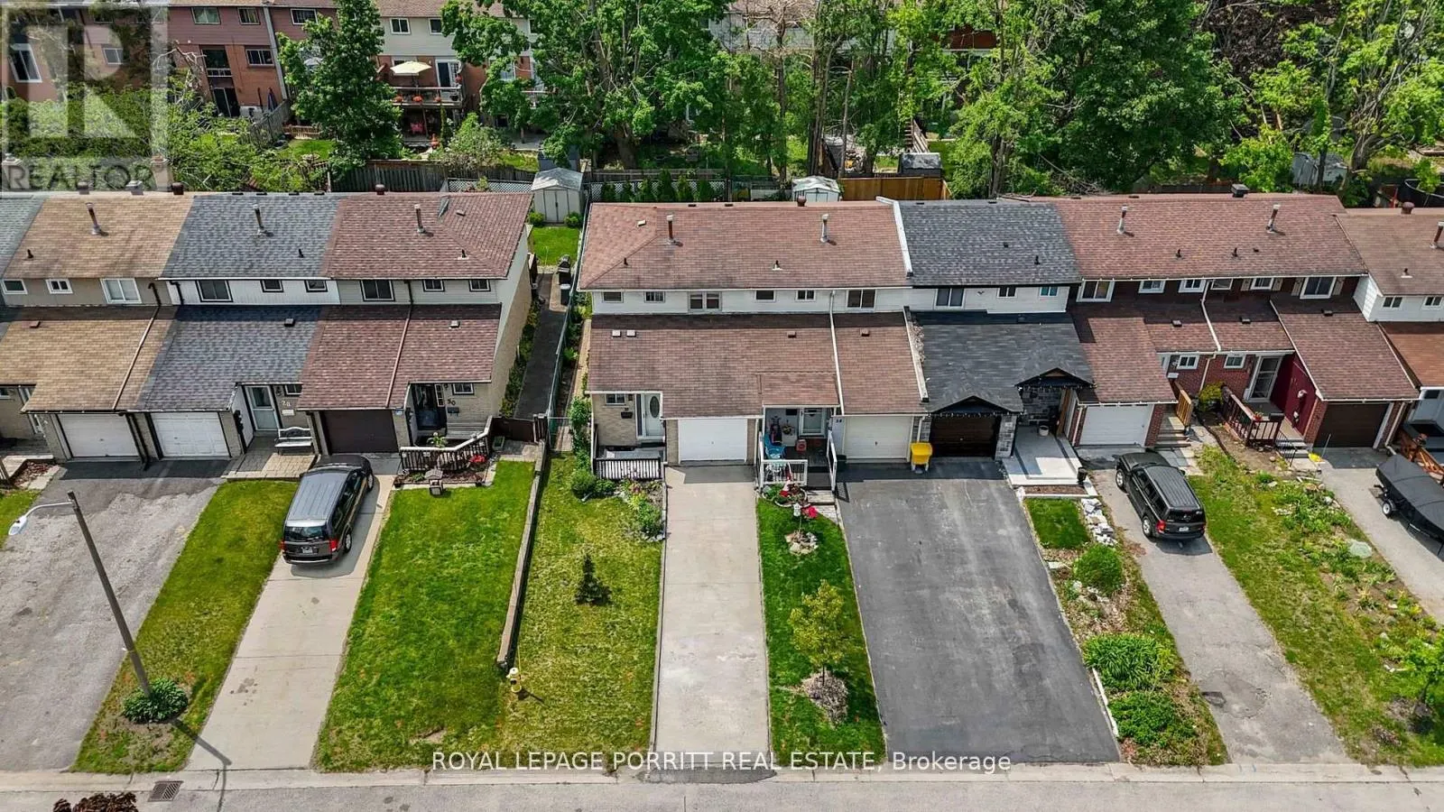 32 CHAUCER CRESCENT
