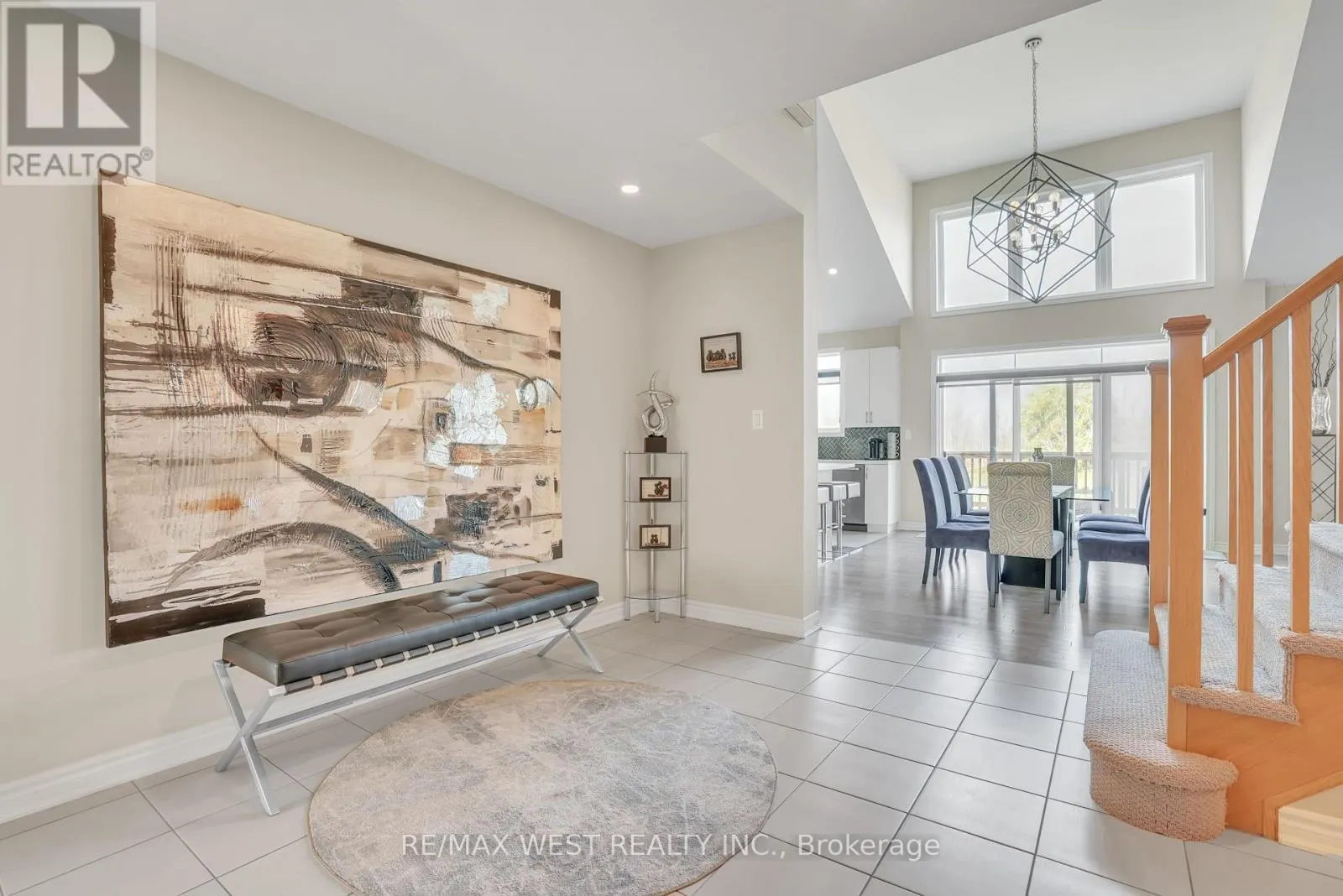 8 SPOONER CRESCENT