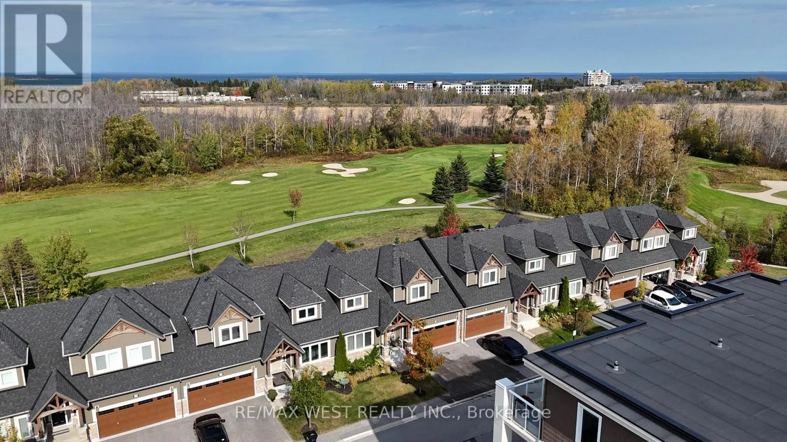 8 SPOONER CRESCENT