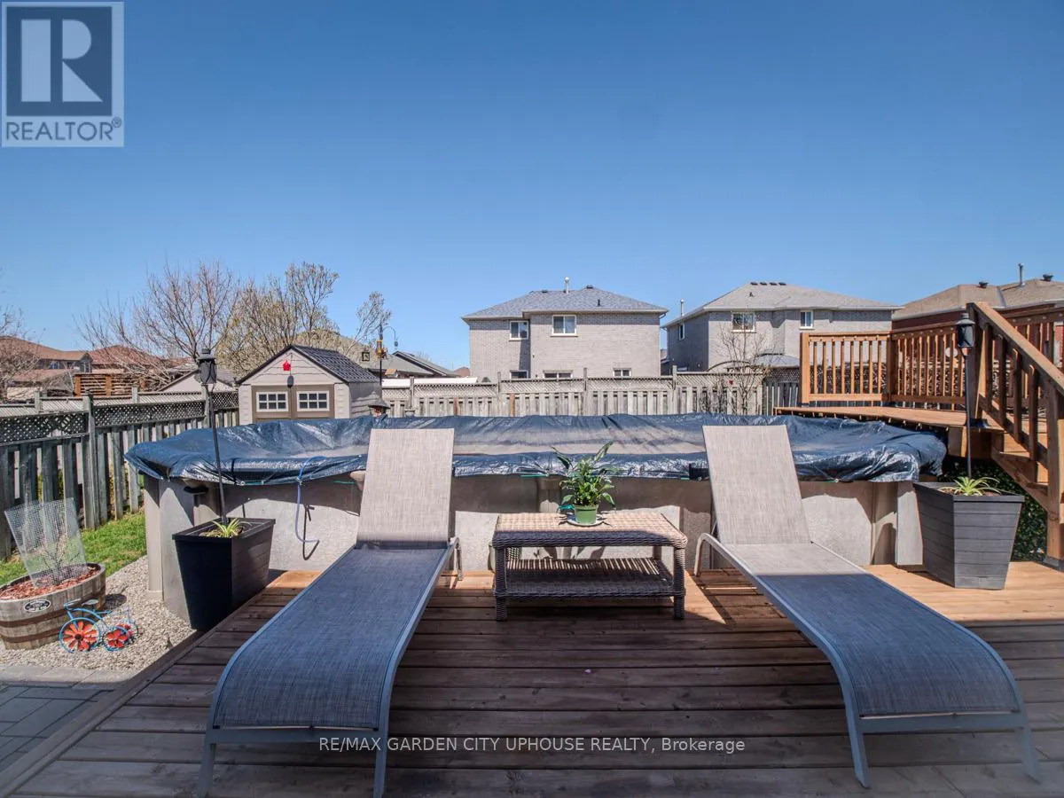 22 GRACE CRESCENT