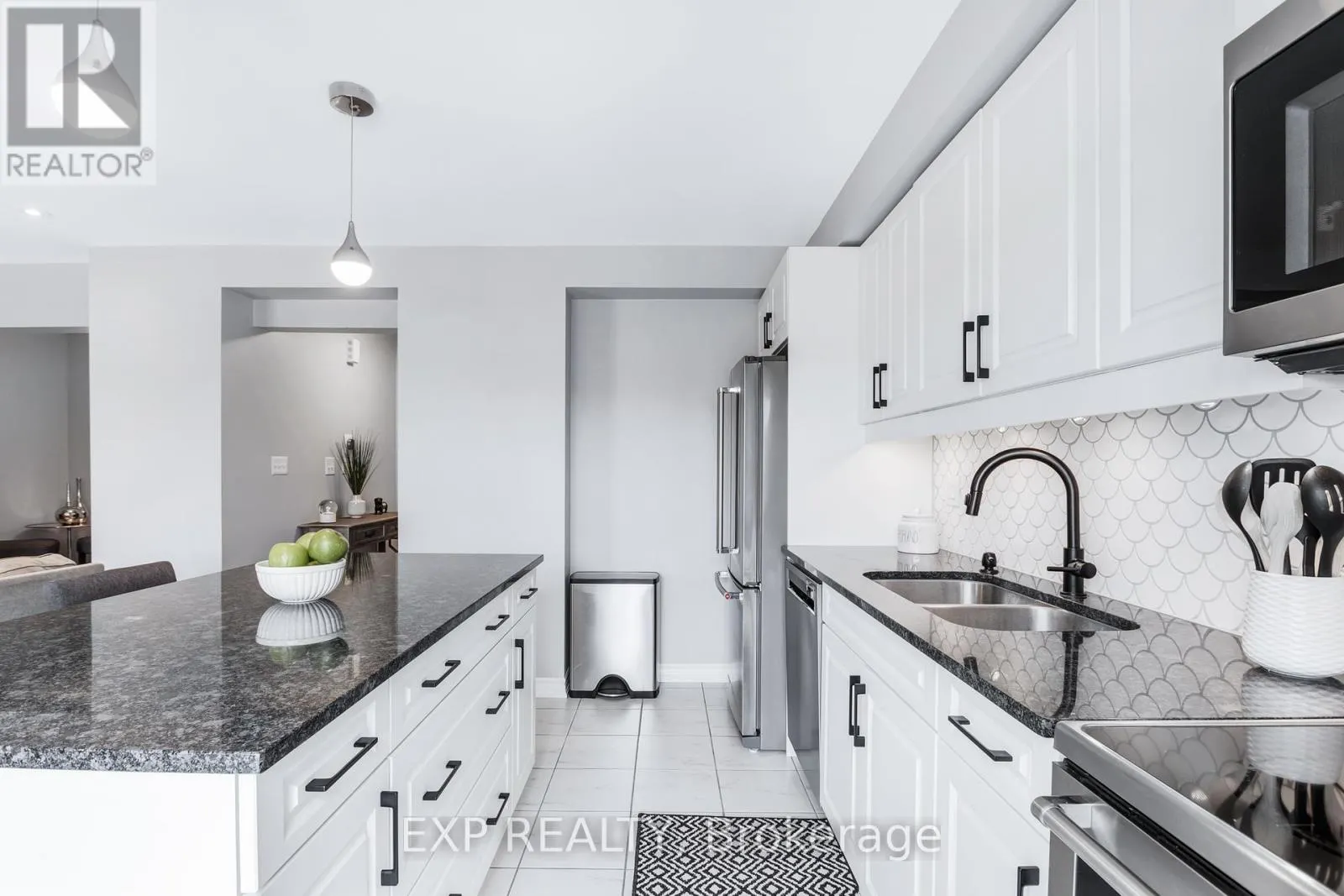 11 KODIAK TERRACE