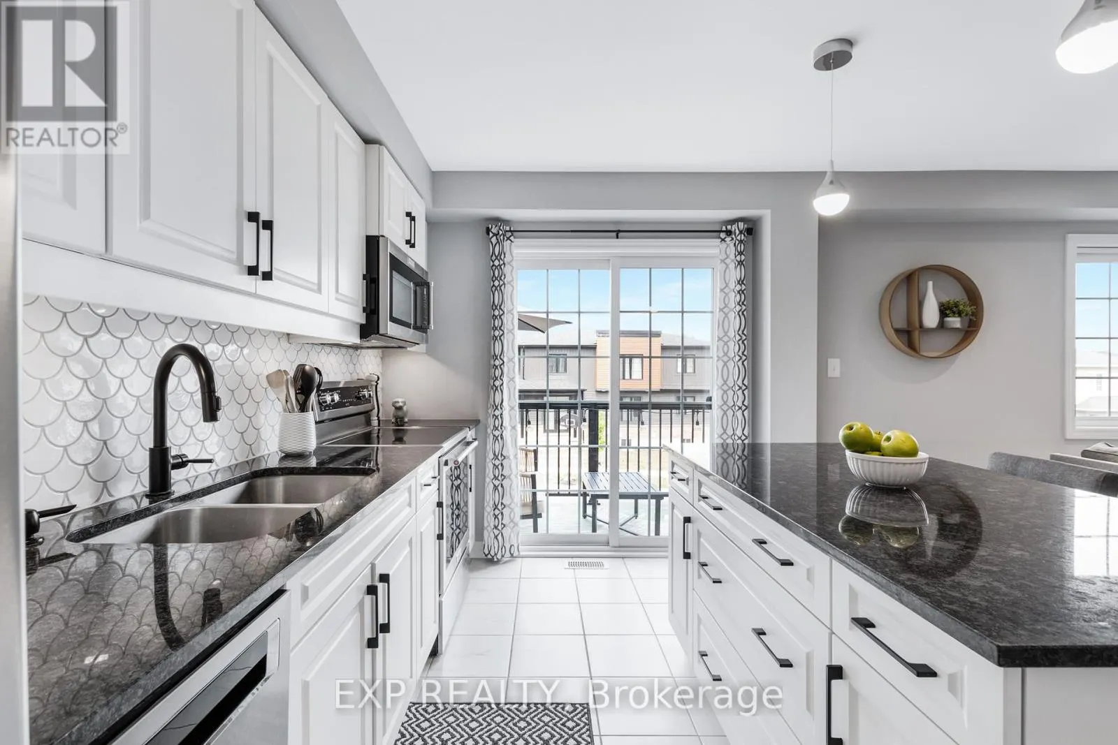 11 KODIAK TERRACE