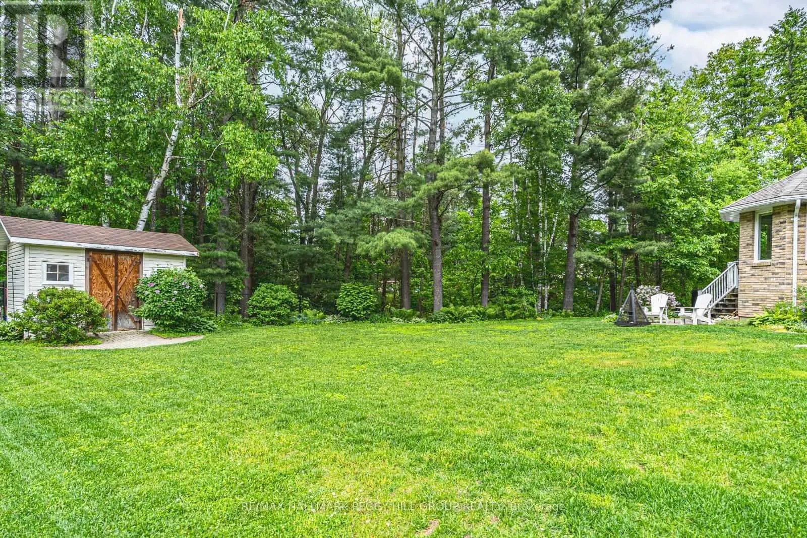 24 WILLOW BAY DRIVE