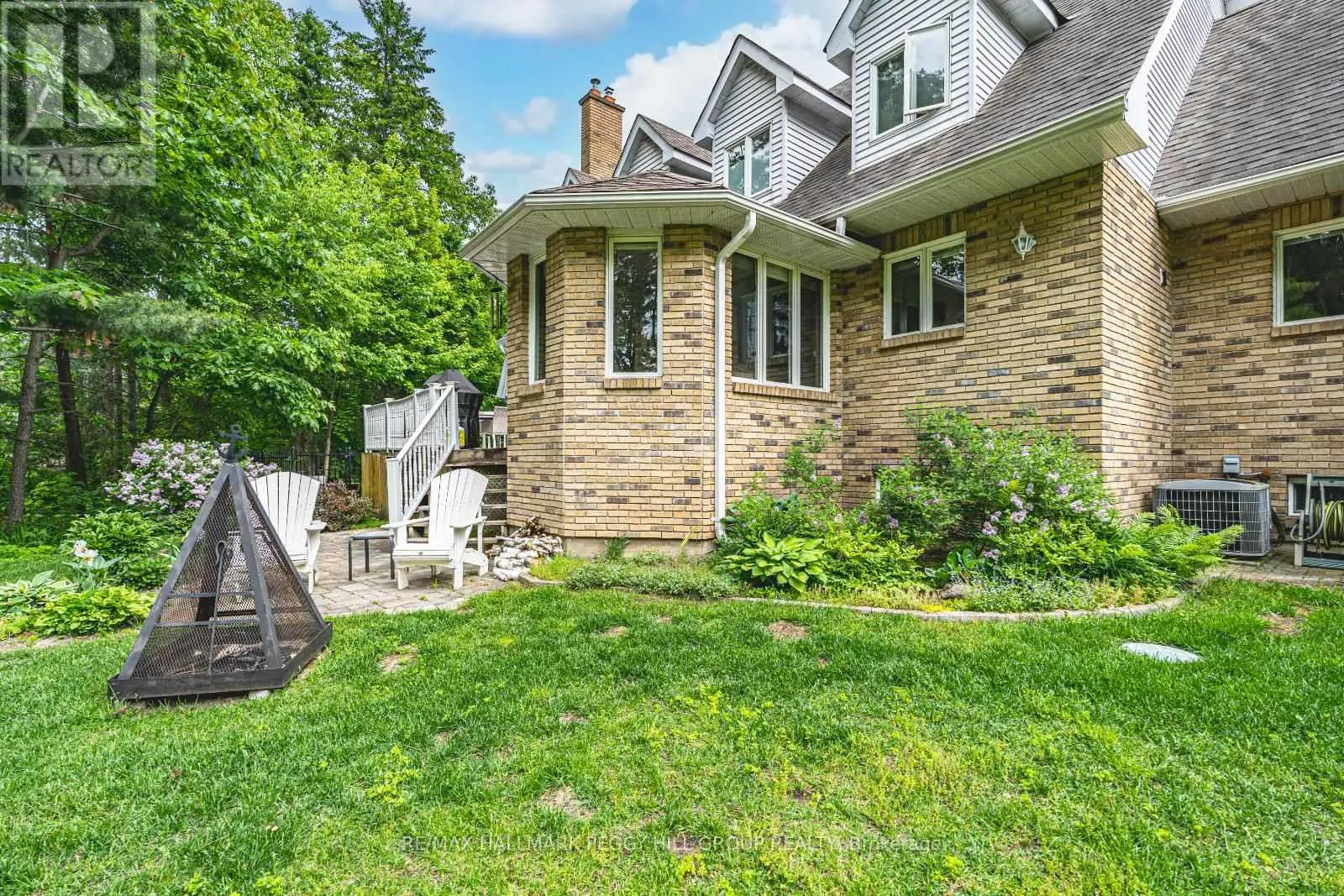24 WILLOW BAY DRIVE