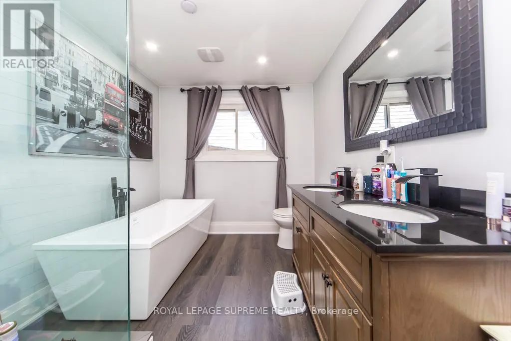 248 MISSISSAGA STREET W