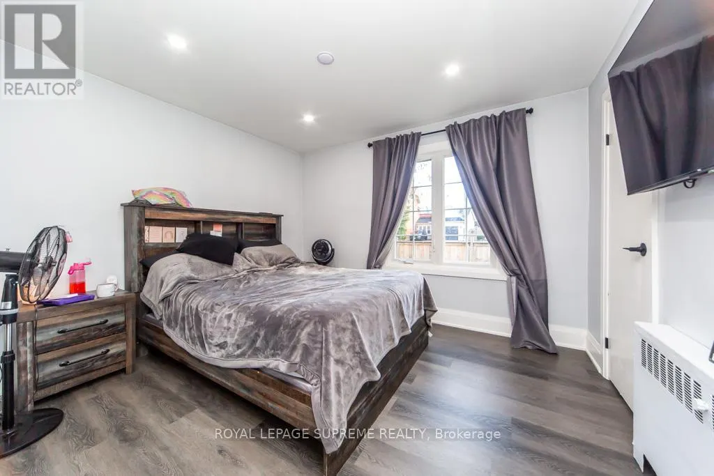 248 MISSISSAGA STREET W