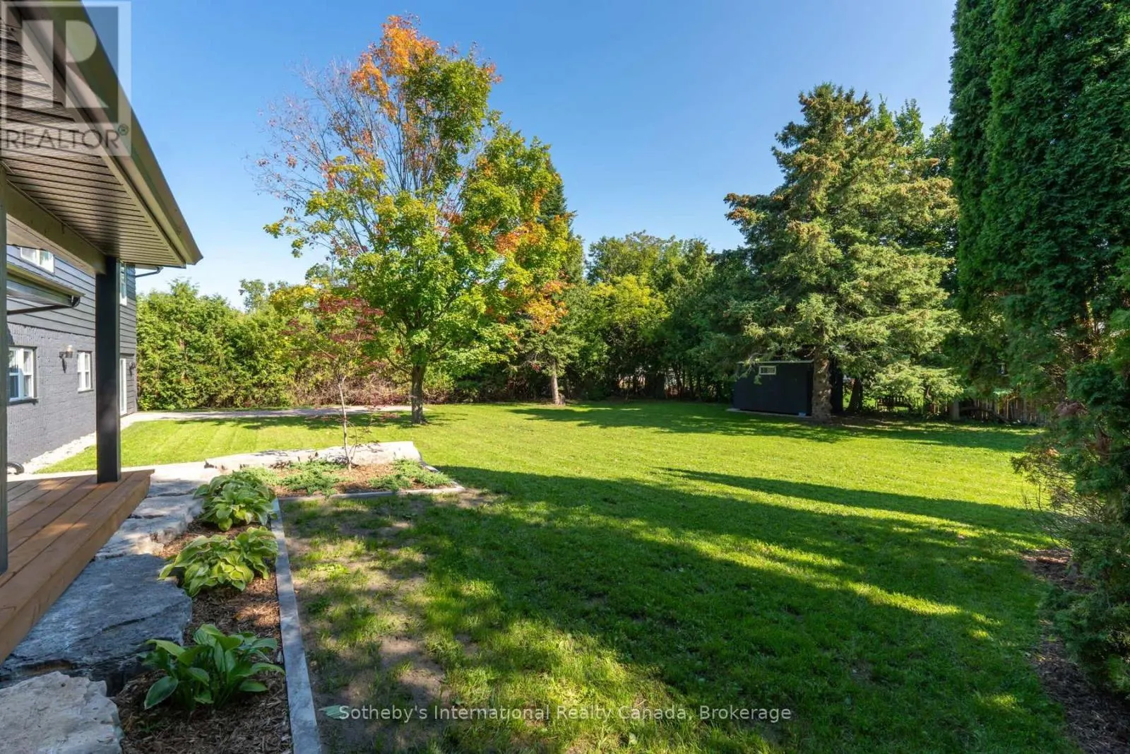 31 ELIZABETH STREET E