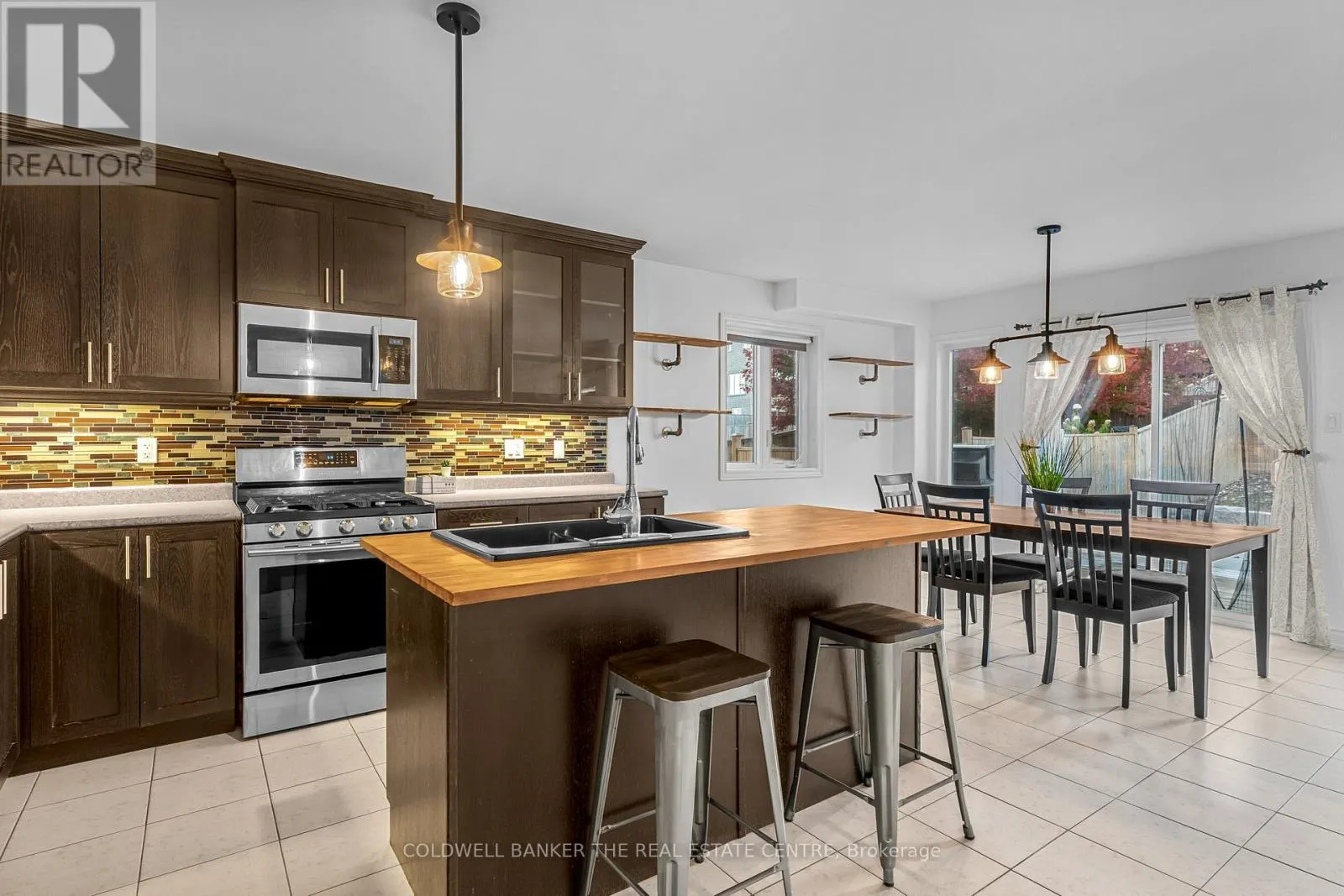 3086 EMPEROR DRIVE