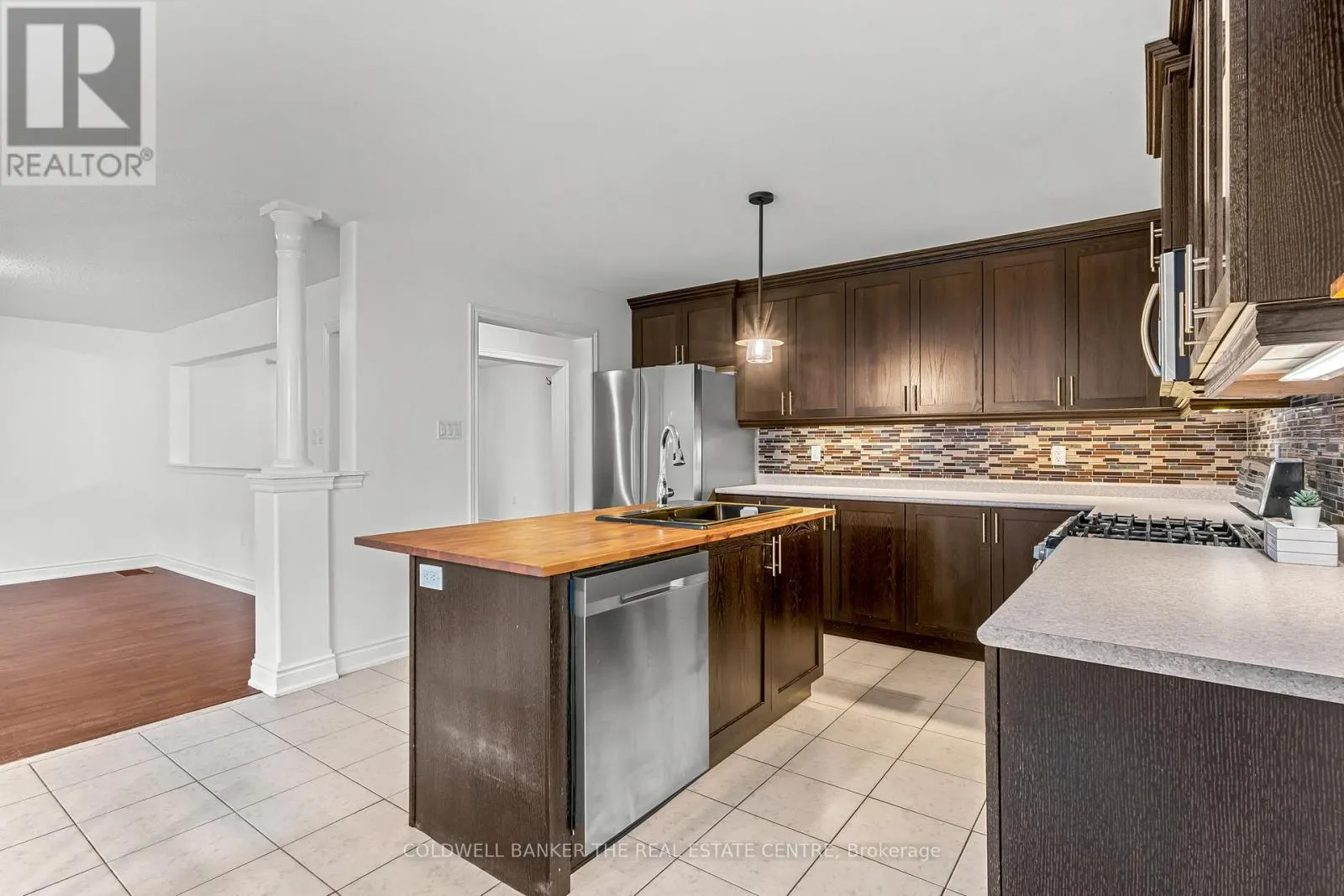 3086 EMPEROR DRIVE