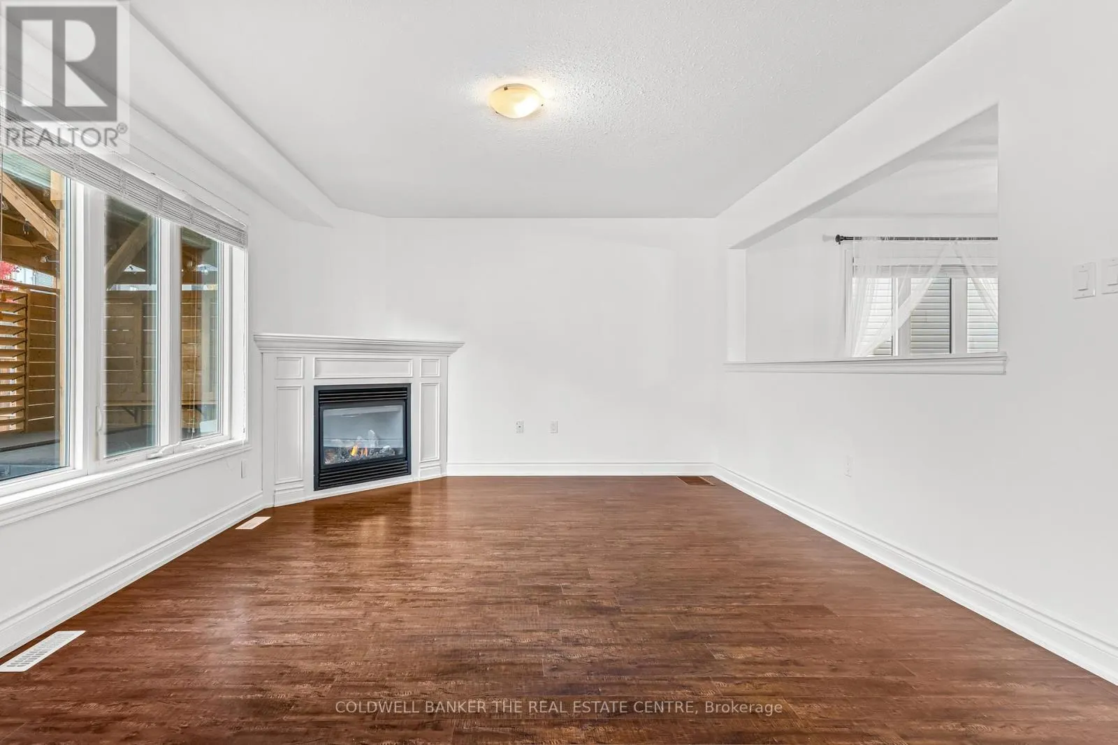 3086 EMPEROR DRIVE