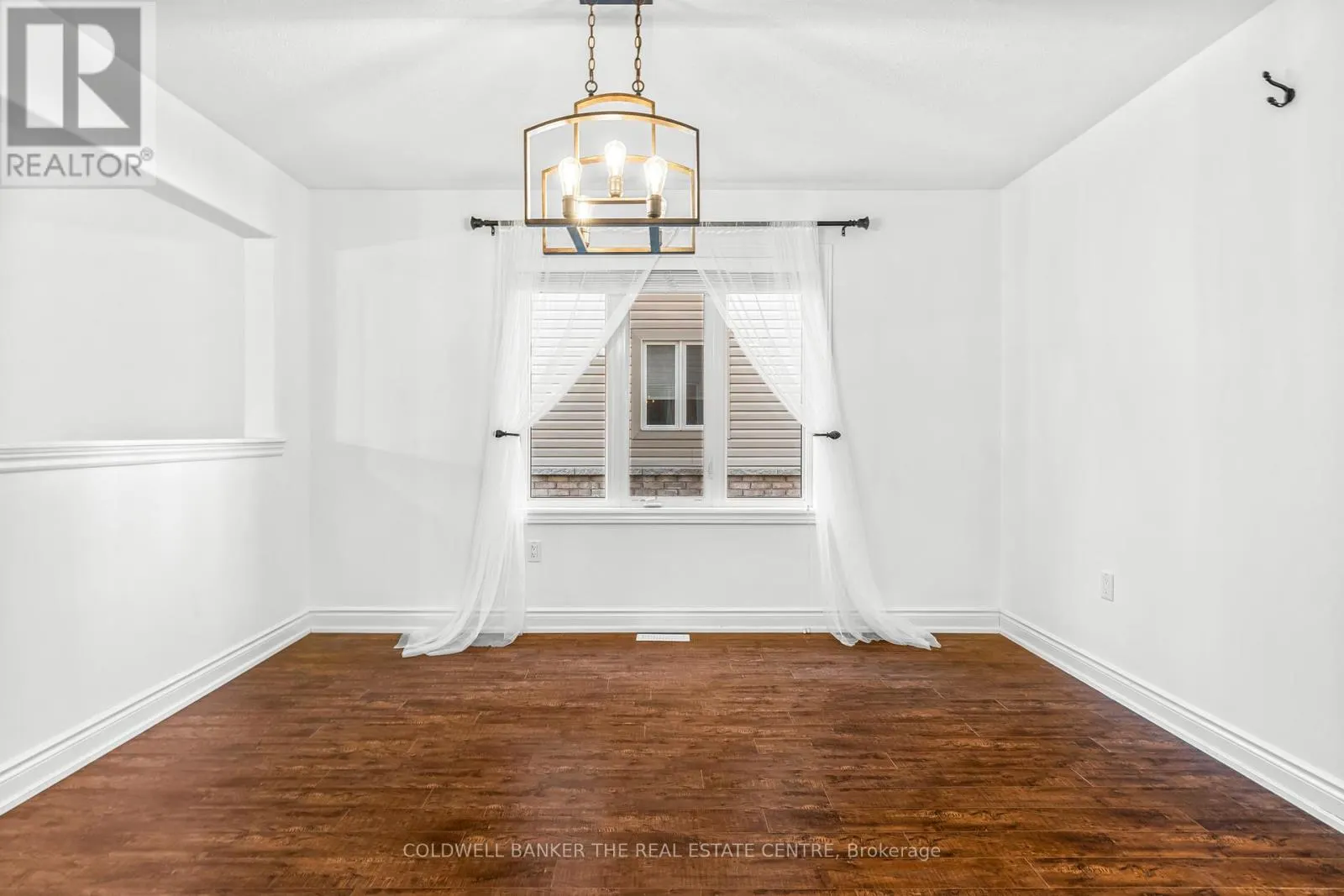 3086 EMPEROR DRIVE