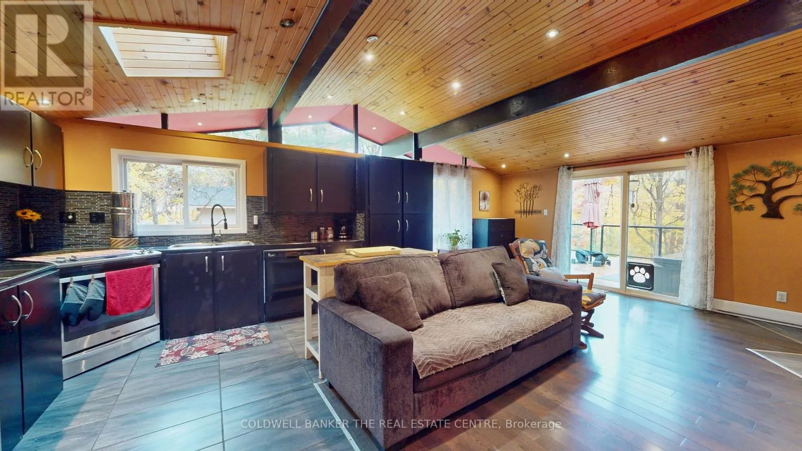 2562 NORTON ROAD