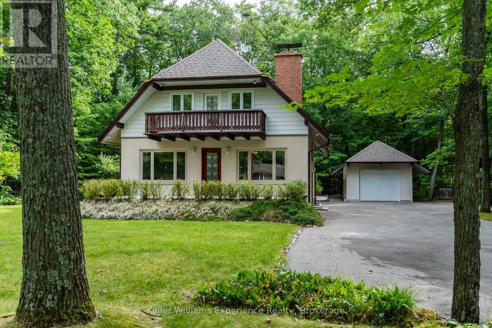 9 BOURGEOIS COURT