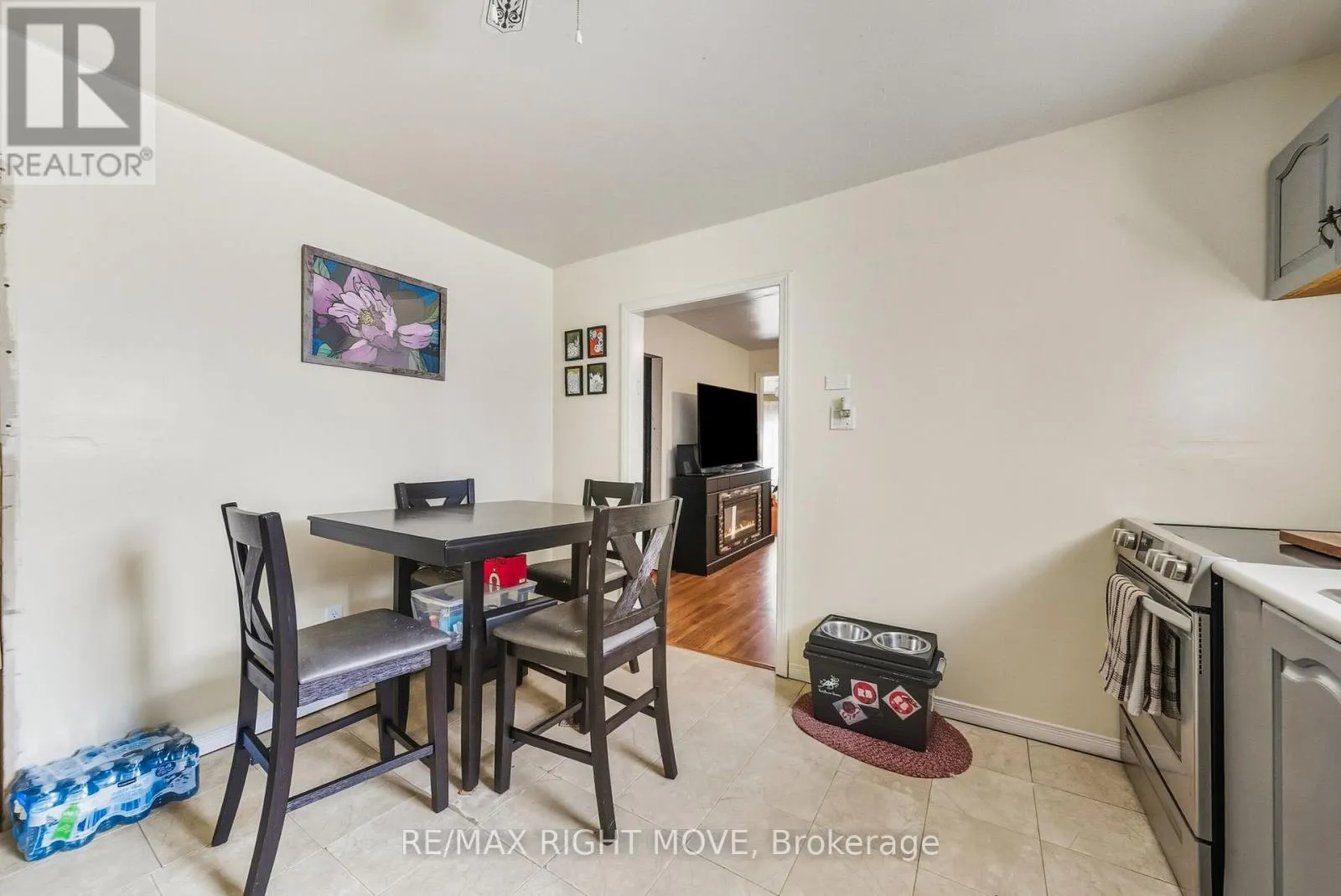 122 ELGIN STREET