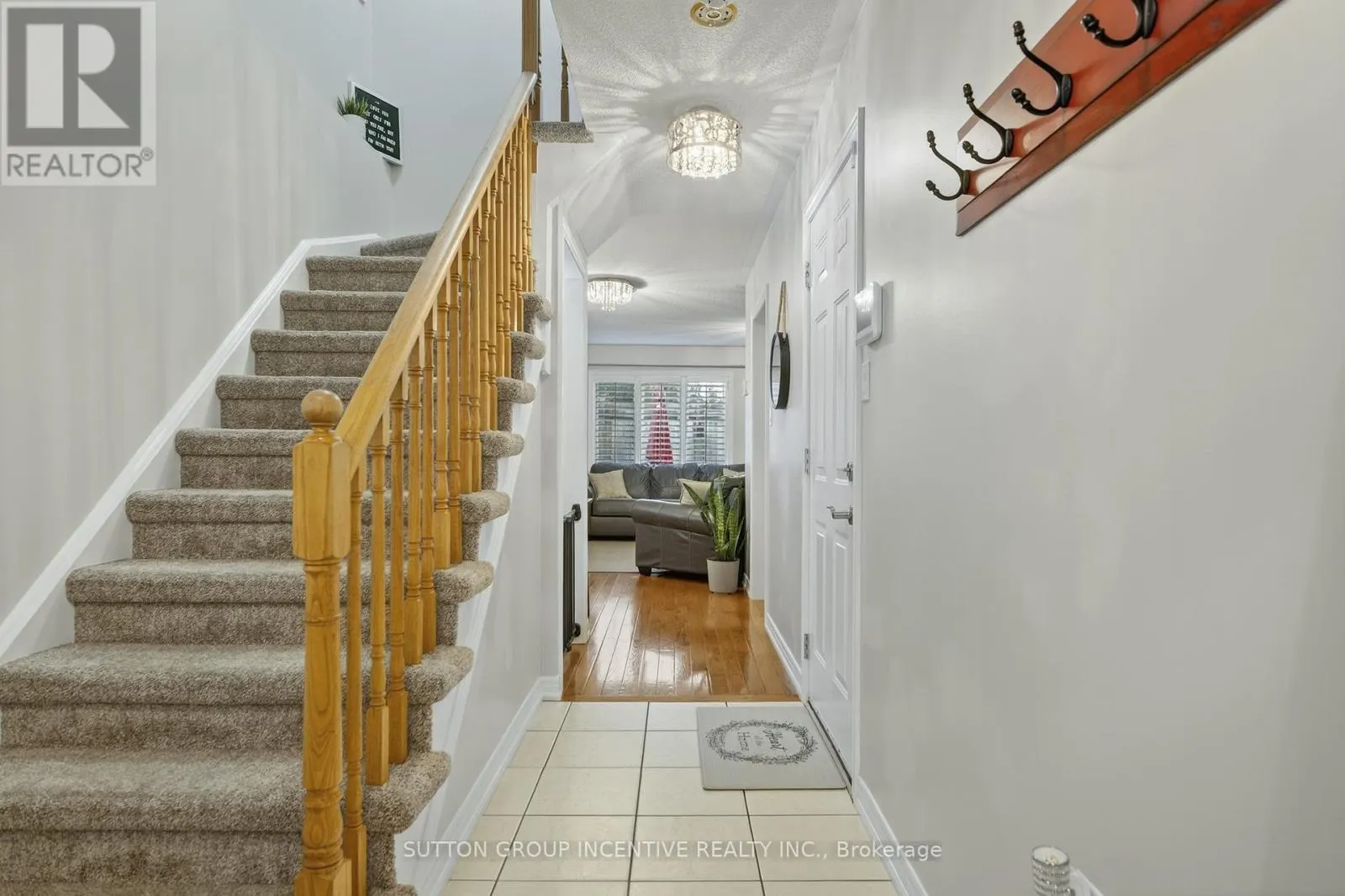 1 - 430 MAPLEVIEW DRIVE E