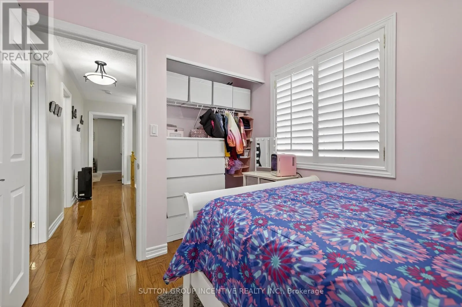 1 - 430 MAPLEVIEW DRIVE E