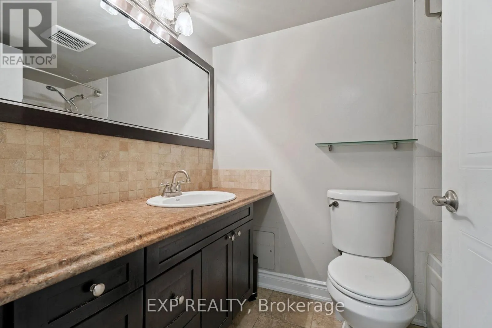 301 - 140 DUNLOP STREET E