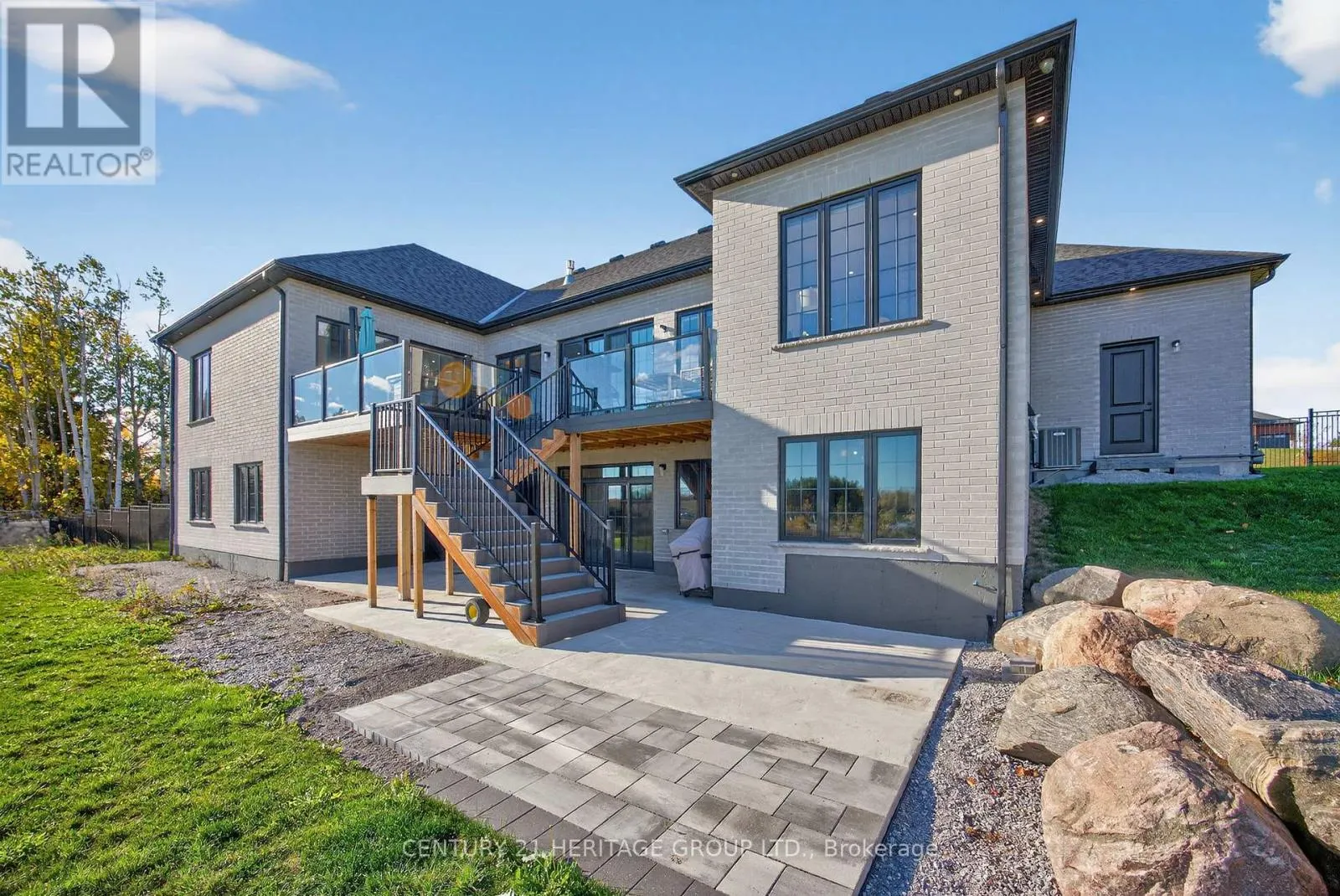 7 CALDWELL DRIVE