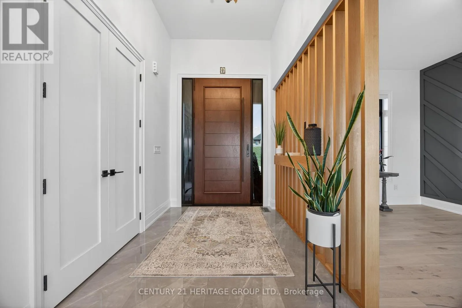 7 CALDWELL DRIVE