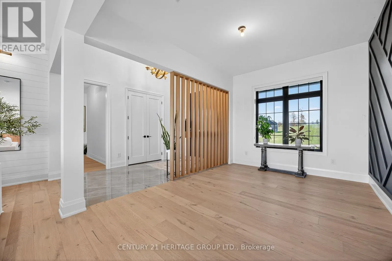 7 CALDWELL DRIVE