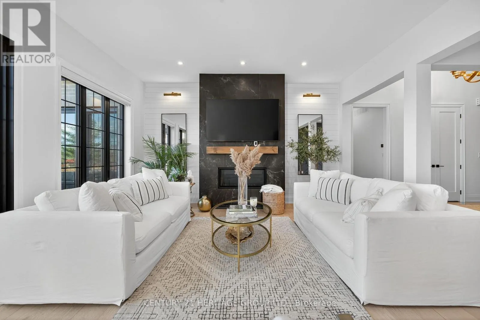 7 CALDWELL DRIVE